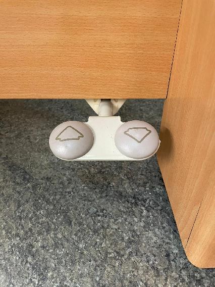 Polohovací postel Hill-Room - Obrázek 6